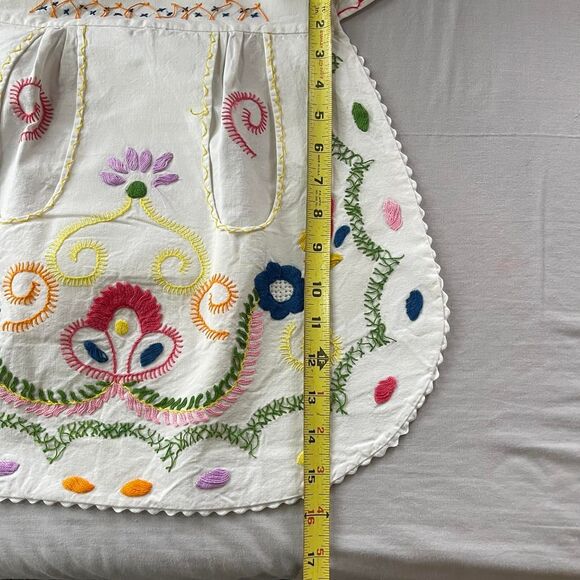 Vintage South American childs apron - Picture 7 of 8